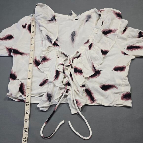 Forever 21 White Crop Top Ruffled V-Neck Long Sleeves Shirt Lightweight Womens S - Picture 9 of 10